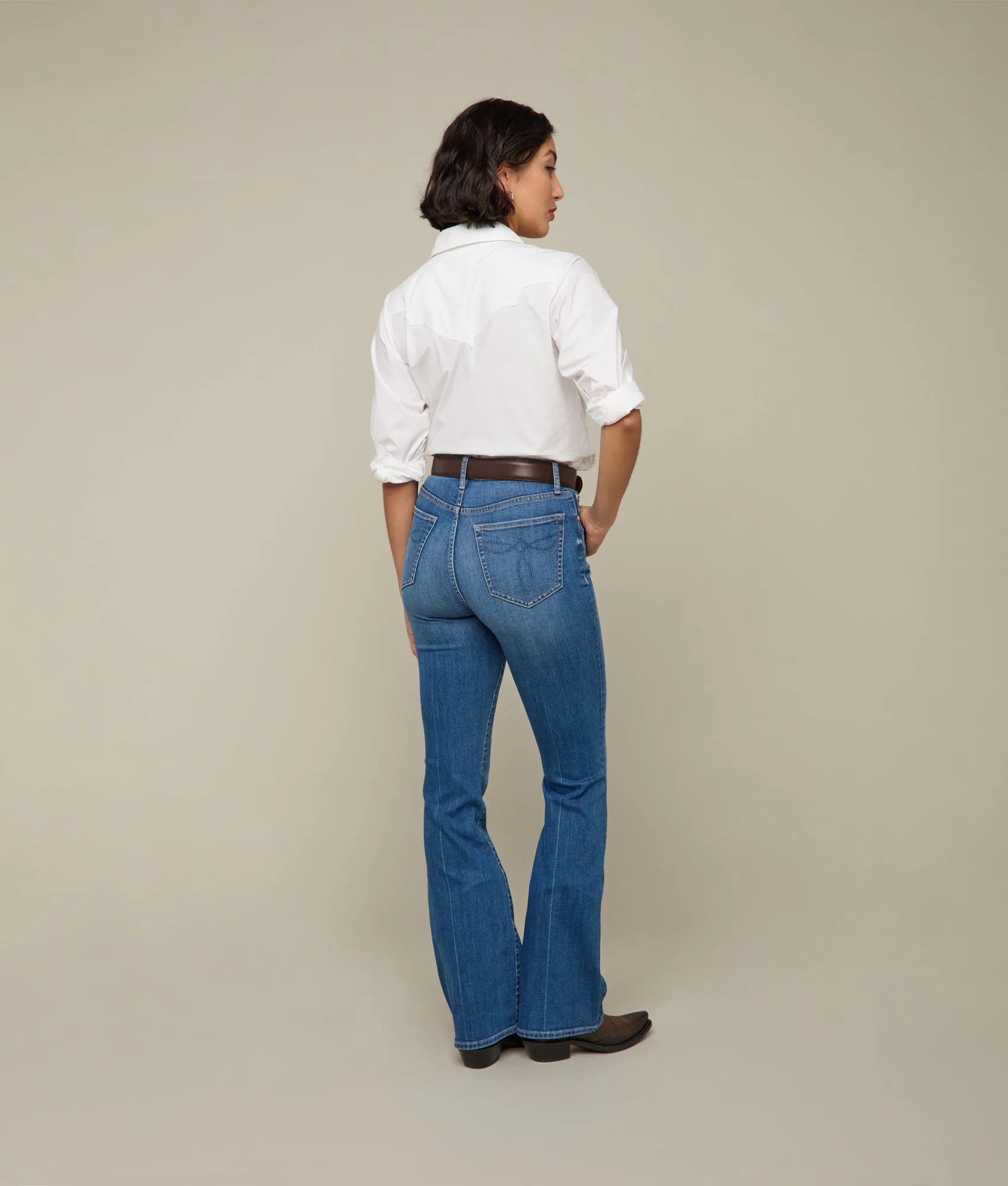 Liberty Mid-Rise Bootcut Jean :: Rustic